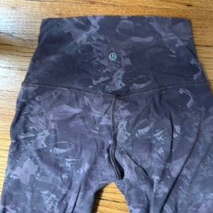 Lululemon lavender print align high waisted leggings